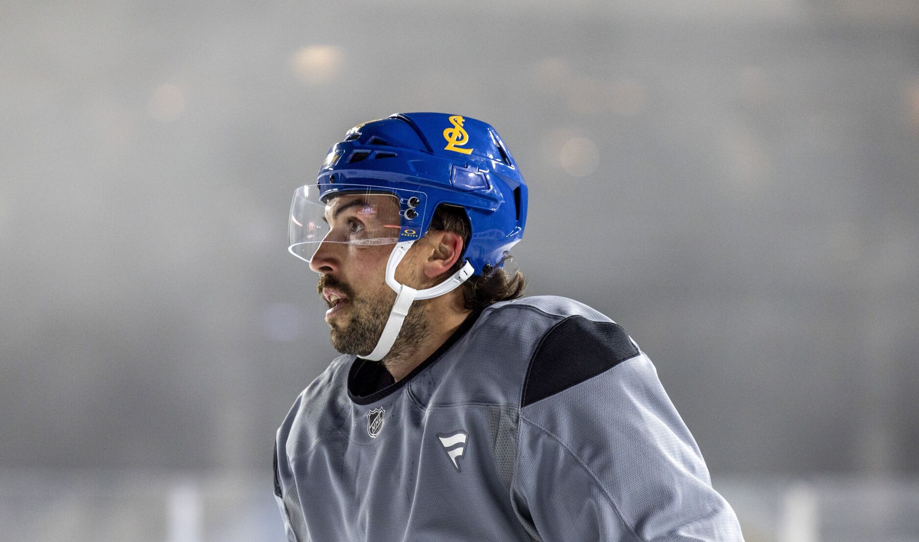 51şÚÁĎ Blues practice ahead of the Winter Classic in Chicago